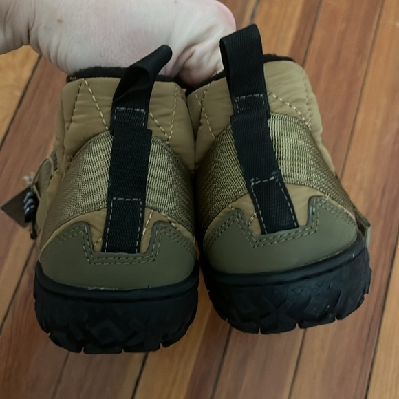 NWT Chaco Quilted Ramble Puff Shoes Military Olive Sz 9 - Picture 6 of 9